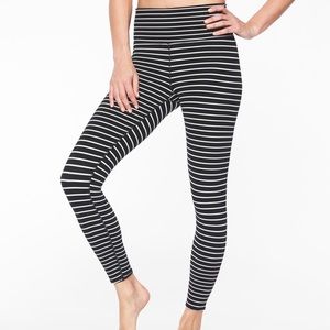 Great condition XS Athleta leggings